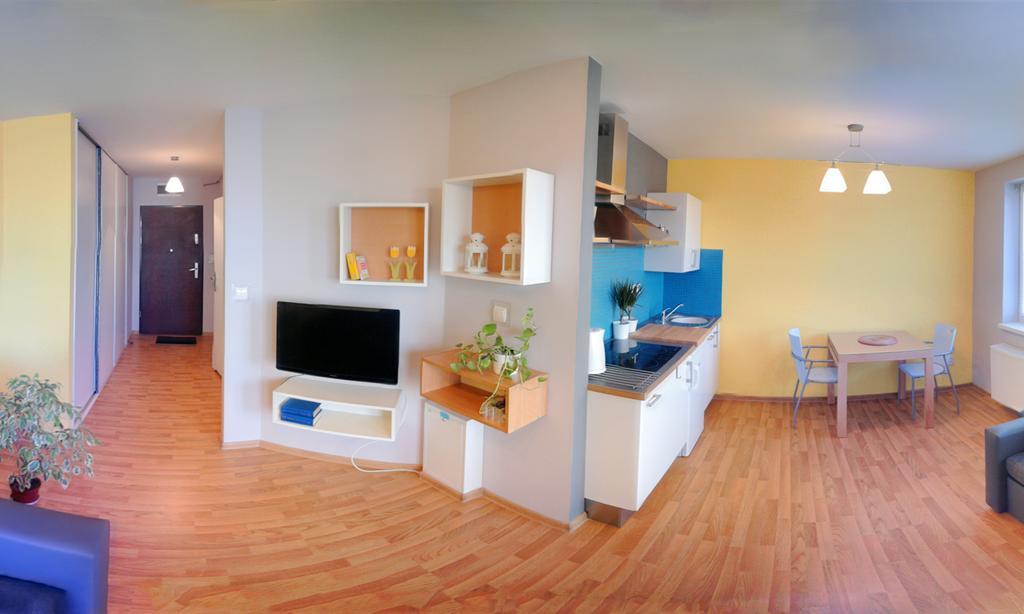 Tahiti Apartment Wroclaw Bagian luar foto