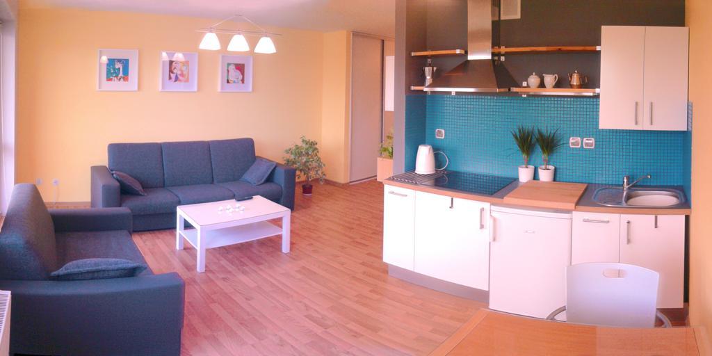 Tahiti Apartment Wroclaw Bagian luar foto