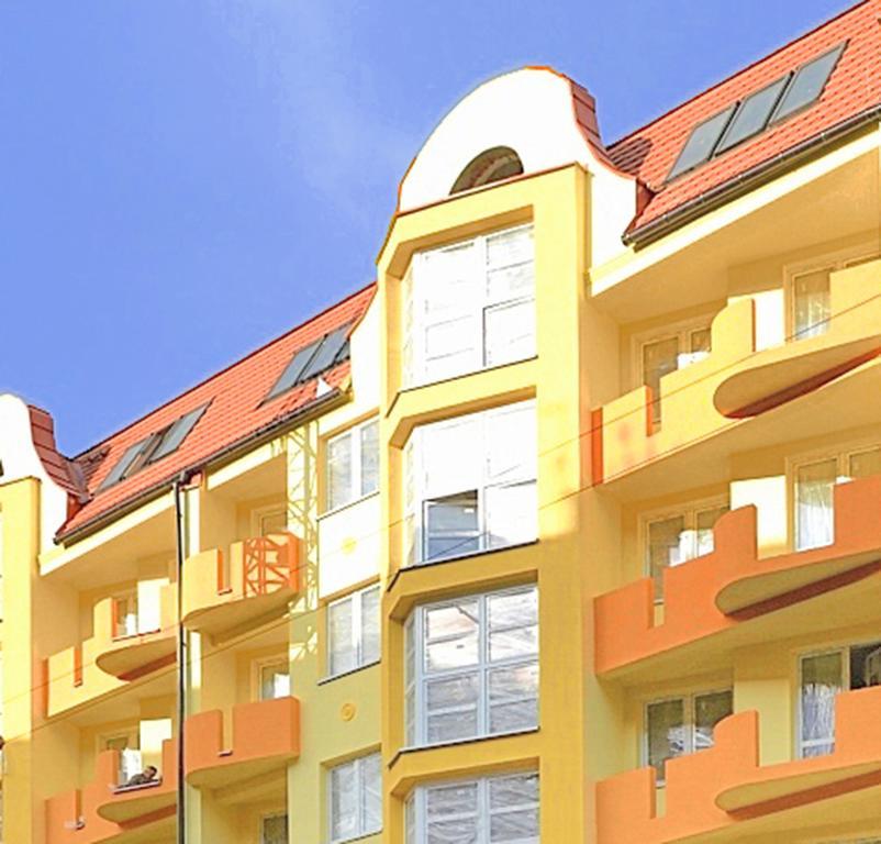 Tahiti Apartment Wroclaw Bagian luar foto